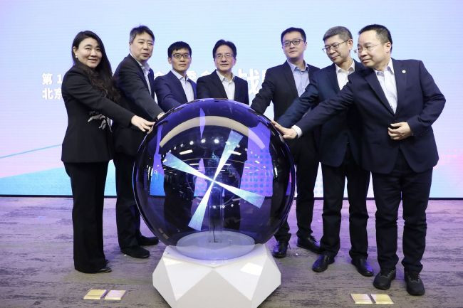 2020色愉拍亚洲偷自拍